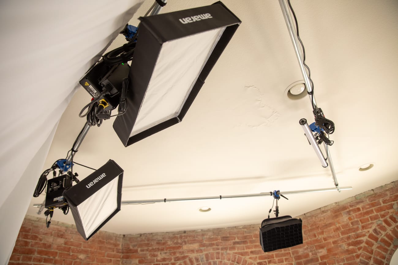 Straw Hut Studio — Hollywood podcast studio 10